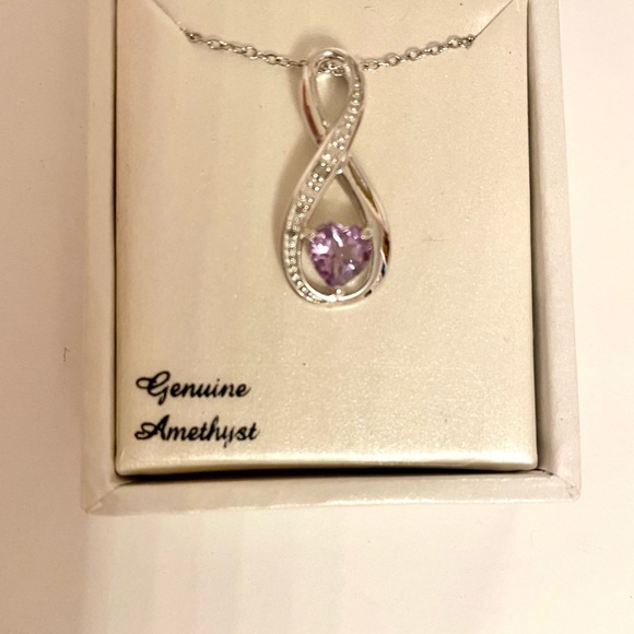 Sterling Silver Necklace With Lilac Heart Stone - Picture 3 of 3
